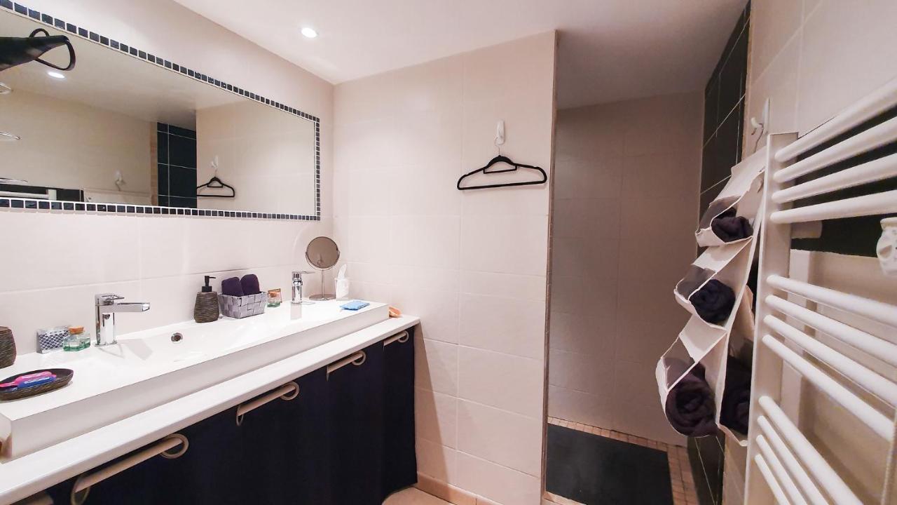 Le Studio - La Roquebrussanne Apartment Bagian luar foto