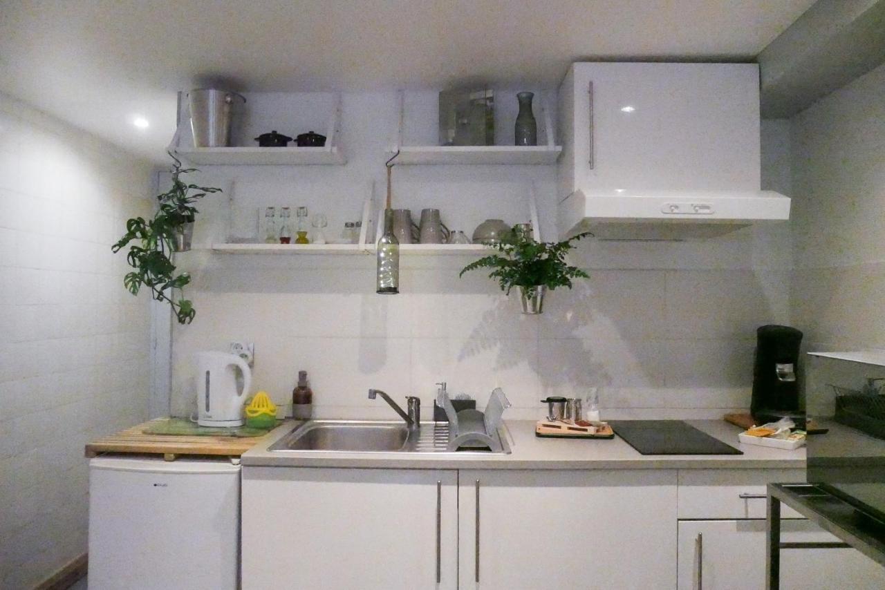 Le Studio - La Roquebrussanne Apartment Bagian luar foto